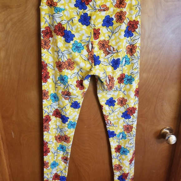 Lularoe OS Leggings - Picture 2 of 3